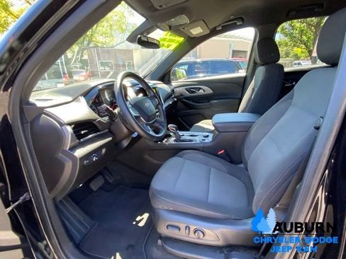 Used 2023 Chevrolet Traverse LT FWD image 35
