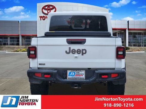 Used 2021 Jeep Gladiator Rubicon AWD/4WD image 7