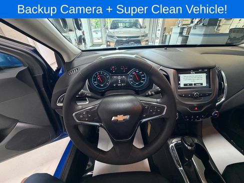 Used 2016 Chevrolet Cruze LT FWD image 12
