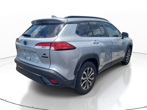 Used 2024 Toyota Corolla Cross AWD Hybrid image 7