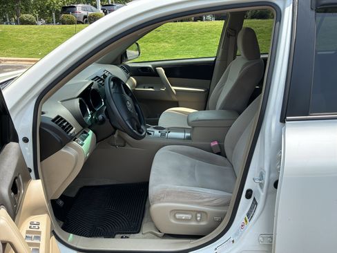 Used 2009 Toyota Highlander 2WD image 16