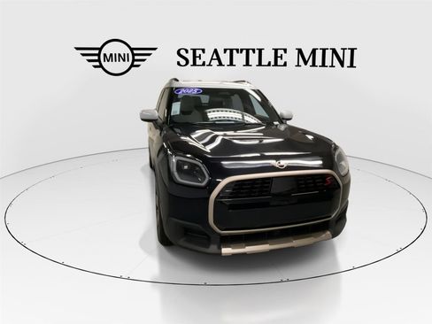 Certified 2025 MINI Cooper Countryman S w/ Comfort Package Max image 3