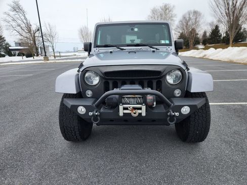 Used 2015 Jeep Wrangler Unlimited Sahara w/ Connectivity Group image 3