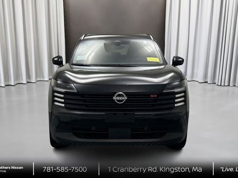 New 2025 Nissan Kicks SR w/ SR Premium Package image 2