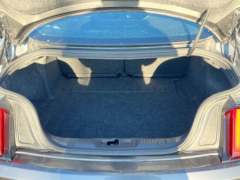 Used 2017 Ford Mustang Coupe image 33