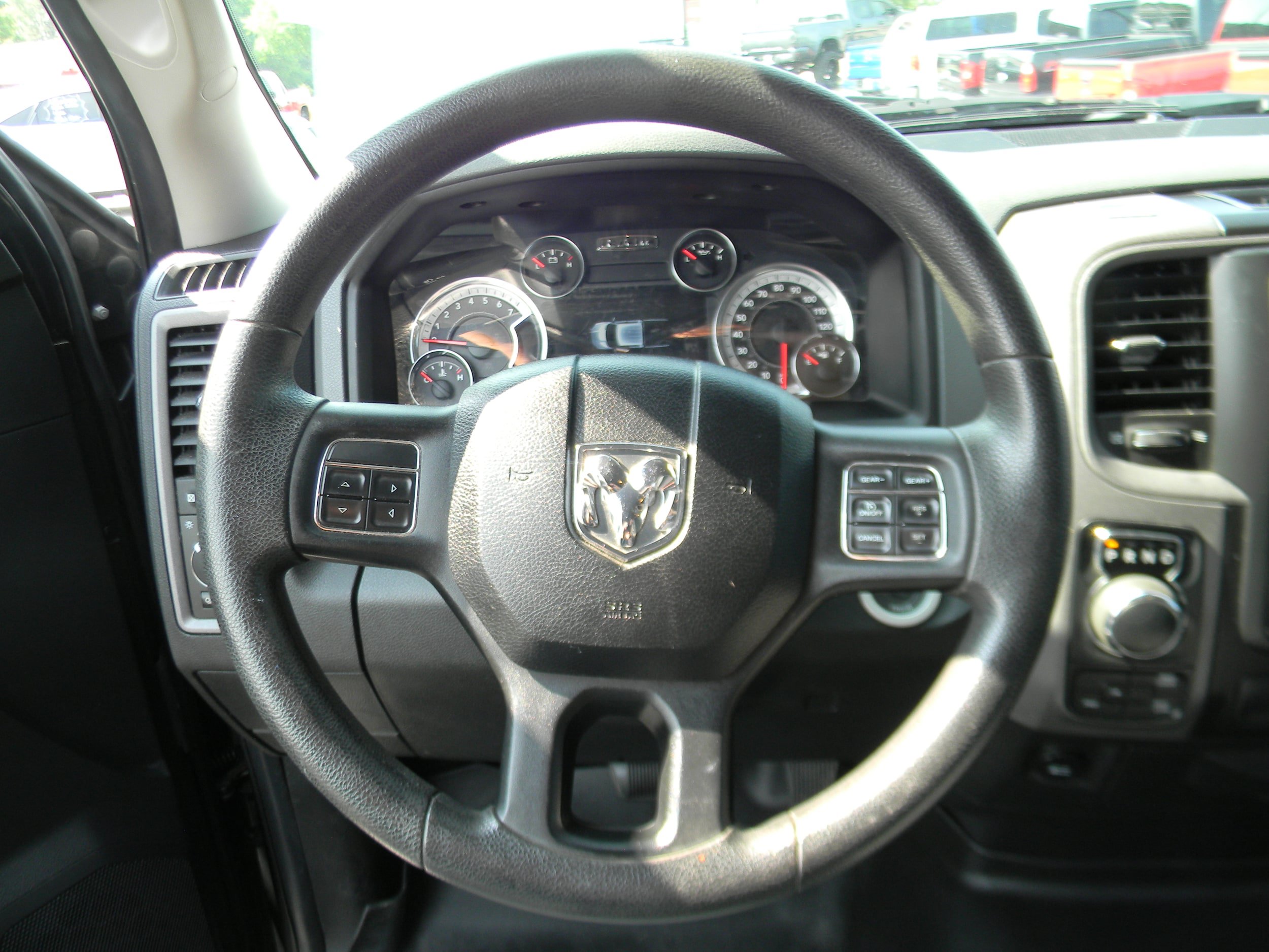 Used 2014 RAM 1500 Express AWD/4WD image 9