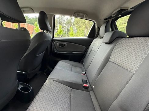 Used 2015 Toyota Yaris L FWD image 16