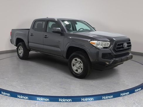 Used 2022 Toyota Tacoma SR w/ SR Convenience Package image 3