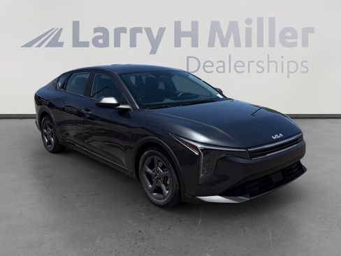 Used 2025 Kia K4 FWD image 7