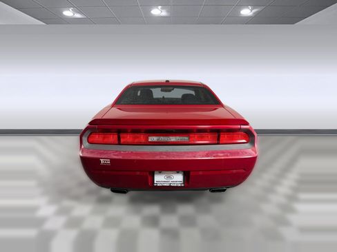 Used 2013 Dodge Challenger R/T RWD image 10