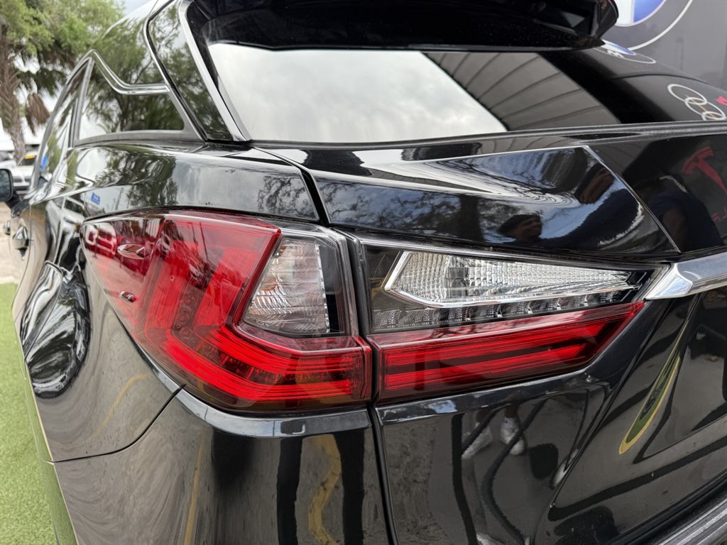 Used 2020 Lexus RX 350 AWD w/ Premium Package image 11