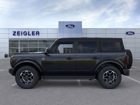 New 2026 Ford Bronco Outer Banks image 3