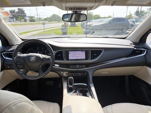 Used 2021 Buick Enclave Essence w/ Sound and Sites Package AWD/4WD image 10