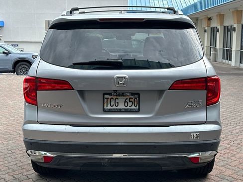 Used 2017 Honda Pilot Elite image 4