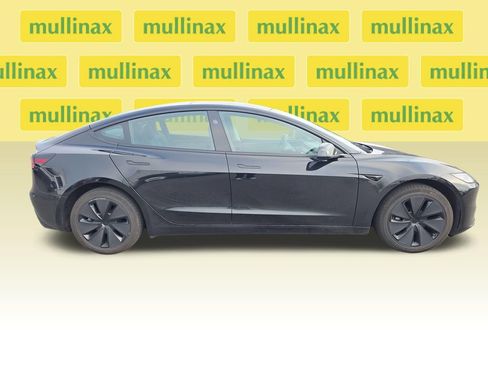 Used 2025 Tesla Model 3 Long Range RWD image 2