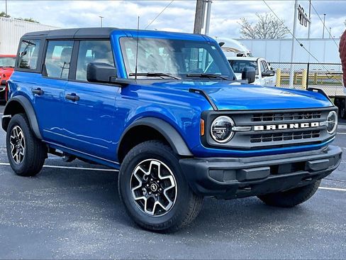 Used 2025 Ford Bronco 4-Door AWD/4WD image 35