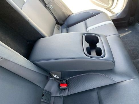 Used 2025 Toyota Camry SE image 37