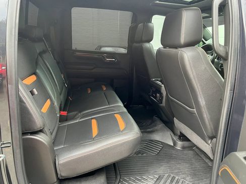 Used 2024 GMC Sierra 2500 AT4 w/ AT4 Premium Plus Package AWD/4WD image 8
