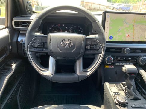 Used 2026 Toyota 4Runner TRD Off-Road Premium w/ Tow Technology Package AWD/4WD image 17