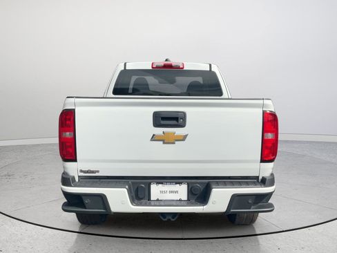Used 2020 Chevrolet Colorado LT w/ Safety Package RWD image 8