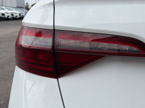 Used 2023 Volkswagen Jetta SEL image 10