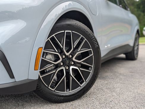 Used 2025 Ford Mustang Mach-E Premium RWD image 34