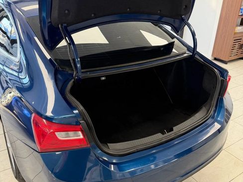 Used 2019 Chevrolet Malibu LS FWD image 9