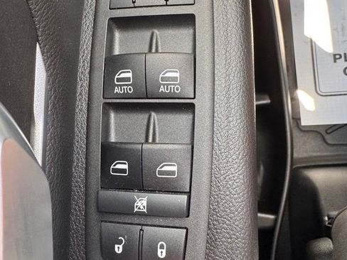 Used 2022 RAM 1500 Big Horn AWD/4WD image 25