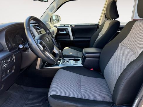 Used 2021 Toyota 4Runner SR5 AWD/4WD image 9