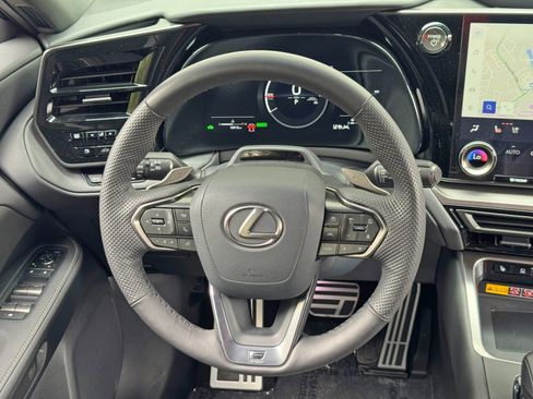 Used 2025 Lexus TX 500h AWD w/ Technology Package image 20