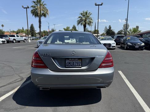 Used 2011 Mercedes-Benz S 550 image 4