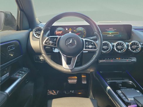 Certified 2022 Mercedes-Benz GLA 250 image 9