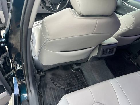 Used 2018 Toyota Camry XSE FWD image 22