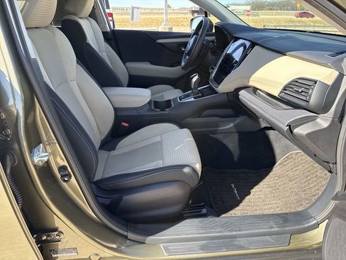 Certified 2025 Subaru Outback Premium image 15