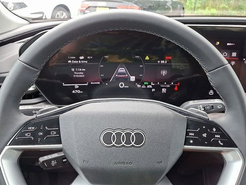 Used 2025 Audi Q5 Premium w/ 19" Wheel Package AWD/4WD image 9