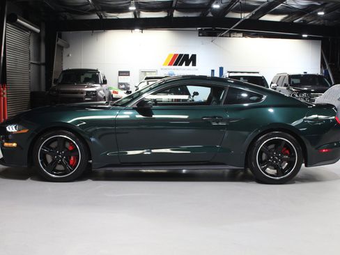 Used 2019 Ford Mustang Bullitt RWD image 3