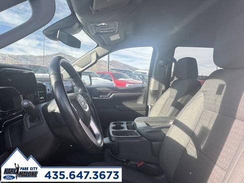 Used 2023 GMC Sierra 1500 Elevation w/ LPO, Elevation Black Package image 8