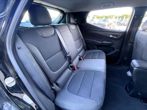 Used 2023 Chevrolet Bolt EUV LT w/ Comfort Package image 19