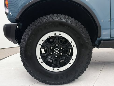 Used 2023 Ford Bronco Badlands w/ Sasquatch Package AWD/4WD image 13