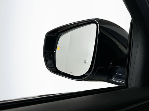 Used 2023 Jeep Grand Cherokee Limited image 16