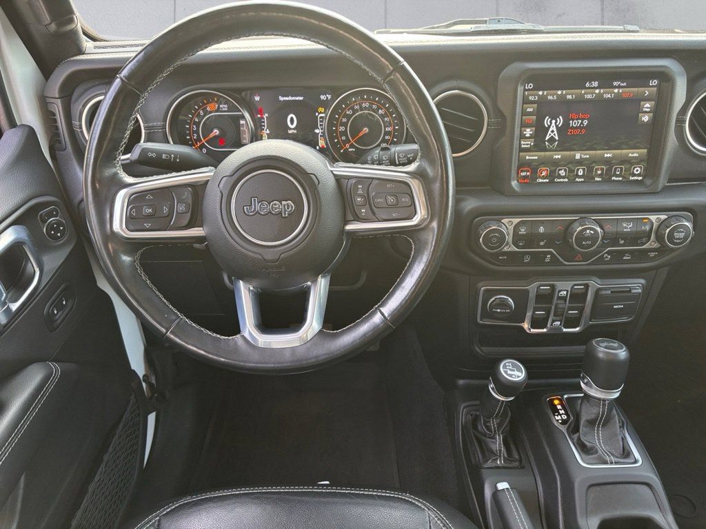Used 2021 Jeep Wrangler Unlimited Sahara AWD/4WD image 15