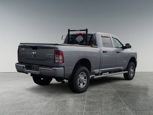 Used 2022 RAM 2500 Tradesman w/ Chrome Appearance Group AWD/4WD image 5