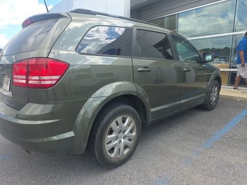Used 2018 Dodge Journey SE FWD image 5