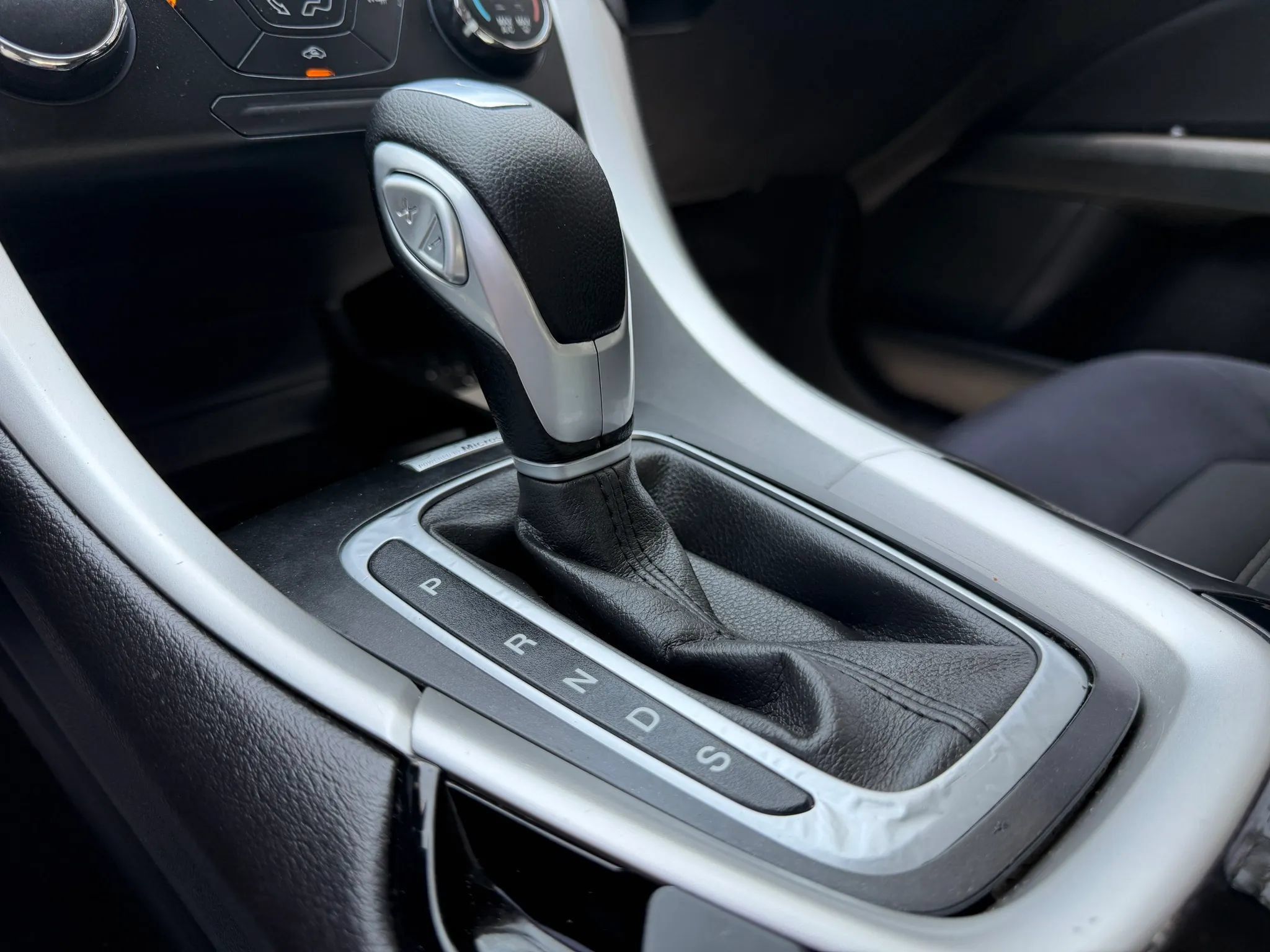 Used 2014 Ford Fusion SE FWD image 31