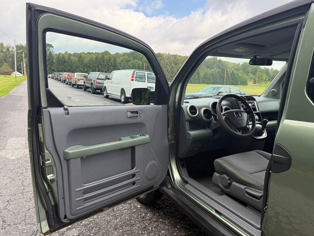 Used 2005 Honda Element LX image 13