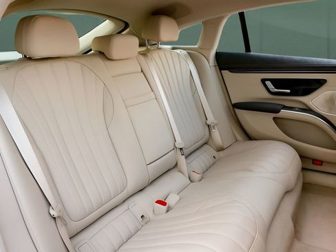 Used 2023 Mercedes-Benz EQS 450+ 4MATIC Sedan image 24