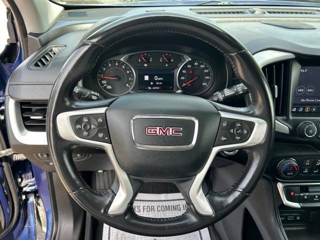 Used 2022 GMC Terrain SLT w/ Infotainment Package II FWD image 16