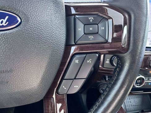 Used 2022 Ford F250 Lariat w/ Lariat Ultimate Package AWD/4WD image 21