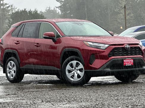 New 2025 Toyota RAV4 LE image 2