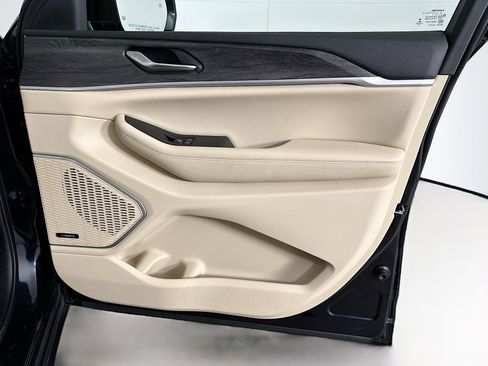 Used 2022 Jeep Grand Cherokee Limited 4xe image 33